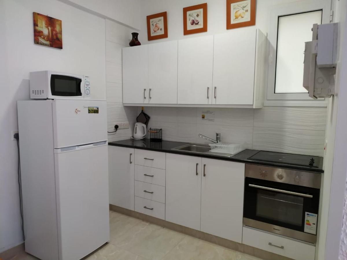 1 Bedroom Apartment Lárnaka Eksteriør bilde