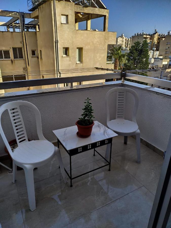 1 Bedroom Apartment Lárnaka Eksteriør bilde